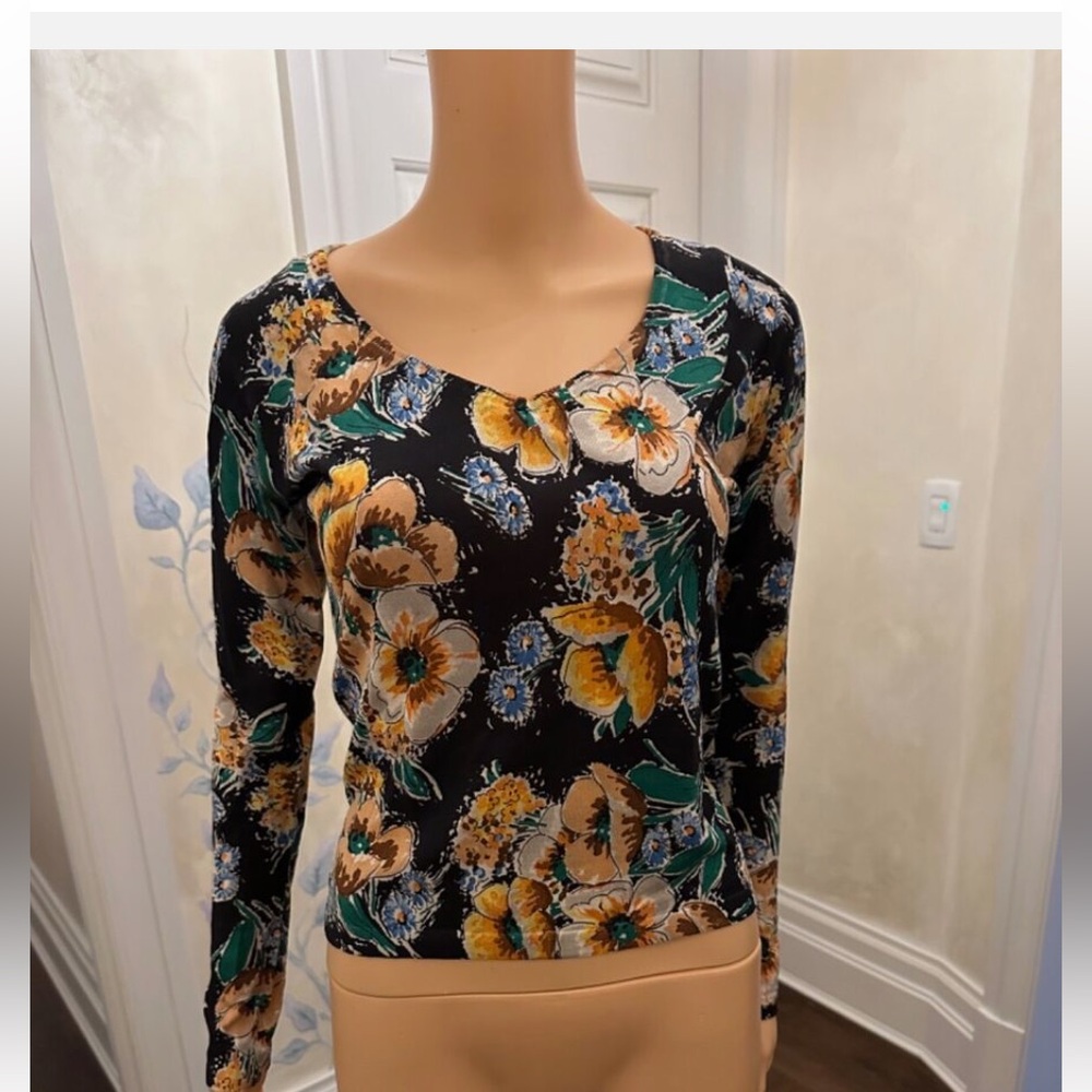 Dolce & Gabbana silk and cashmere v neck sweater